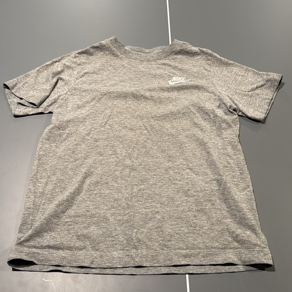 Nike Heather Gray Tracksuit and shirt - Picture 6 of 7